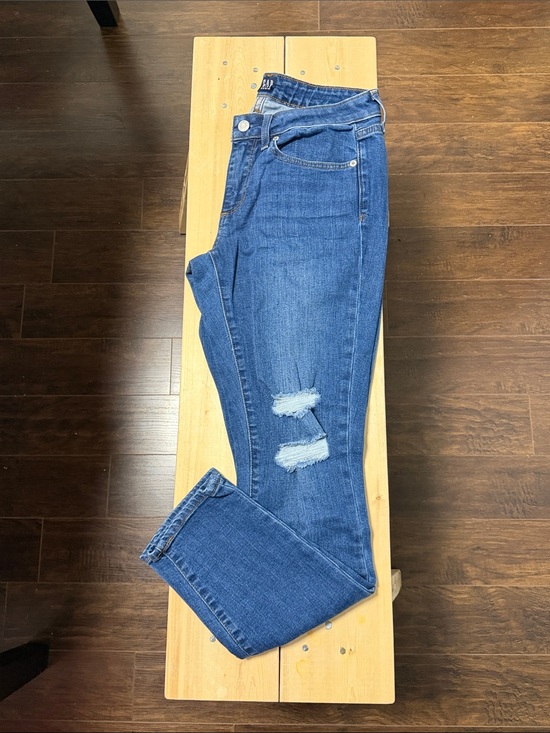 GAP Denim - GAP Skinny Jeans in Medium Blue with Distressed Knees